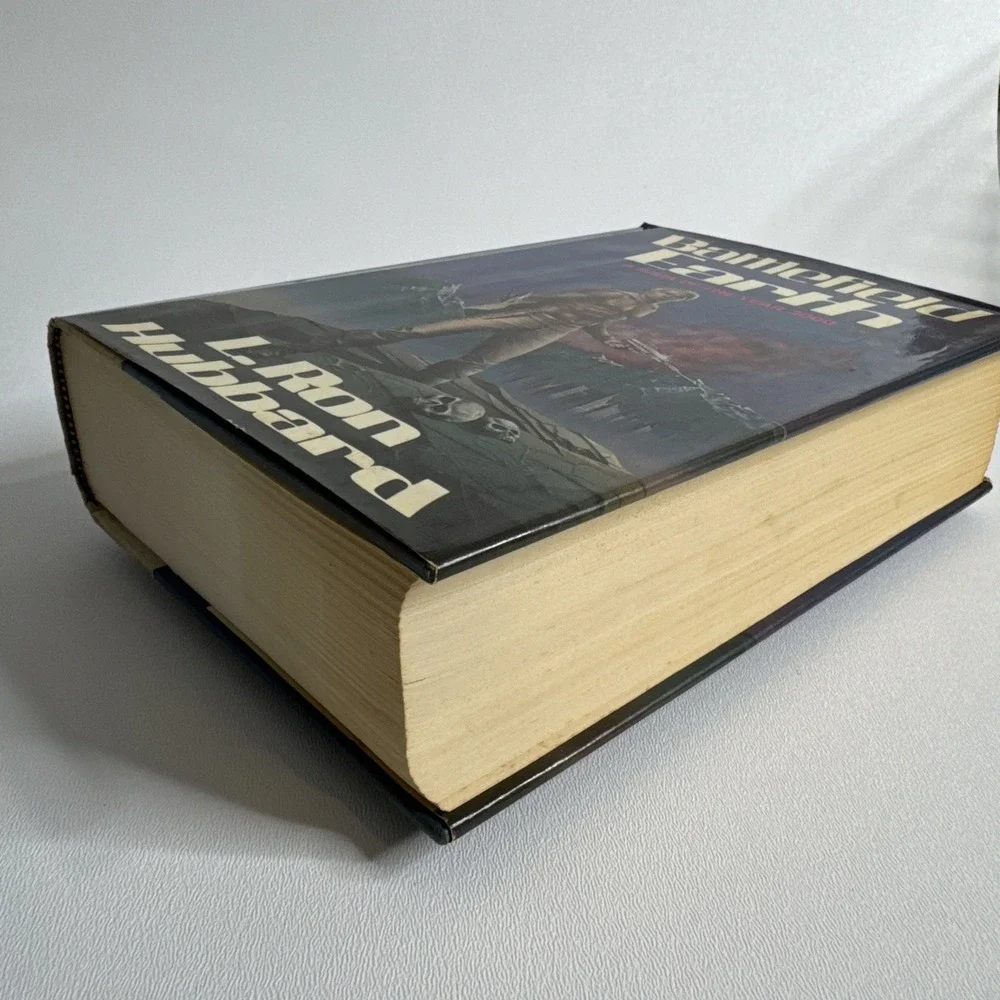L. Ron Hubbard BATTLEFIELD EARTH‎ Hardcover 1982 Vintage Sci-Fi Fiction